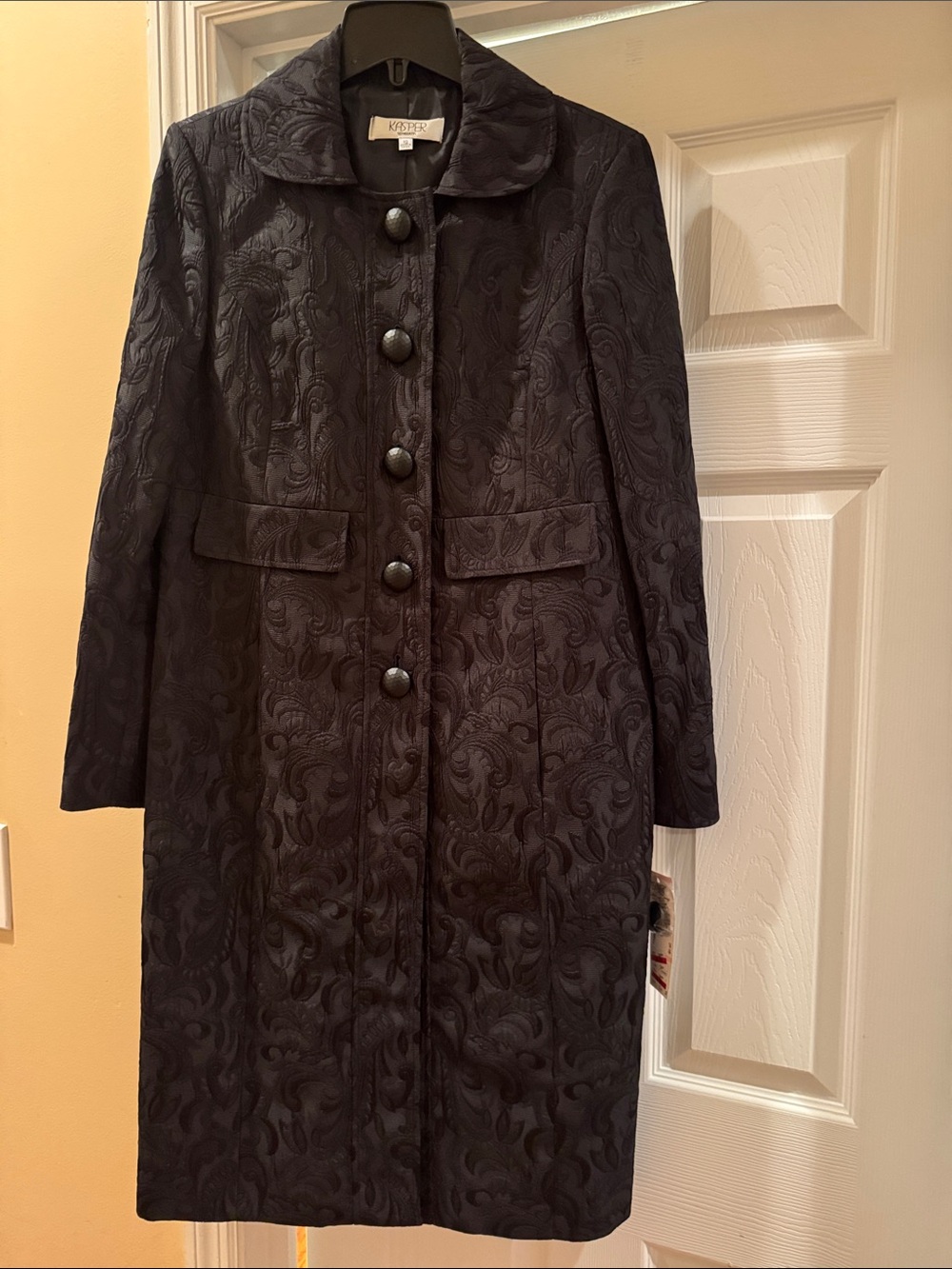 Kasper Black Paisley Jacquard Trench Coat with Covered Buttons